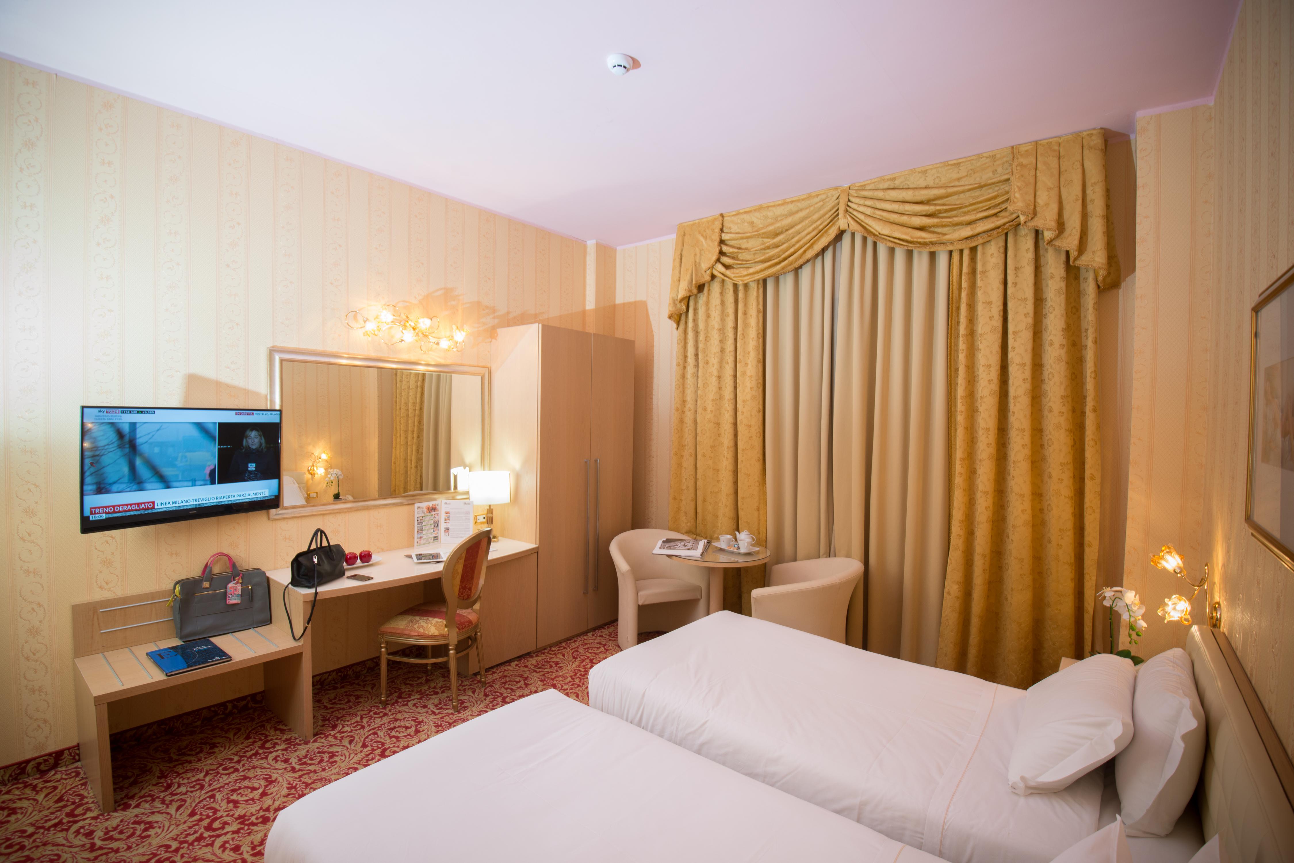 As Hotel Sempione Fiera San Vittore Olona Kültér fotó