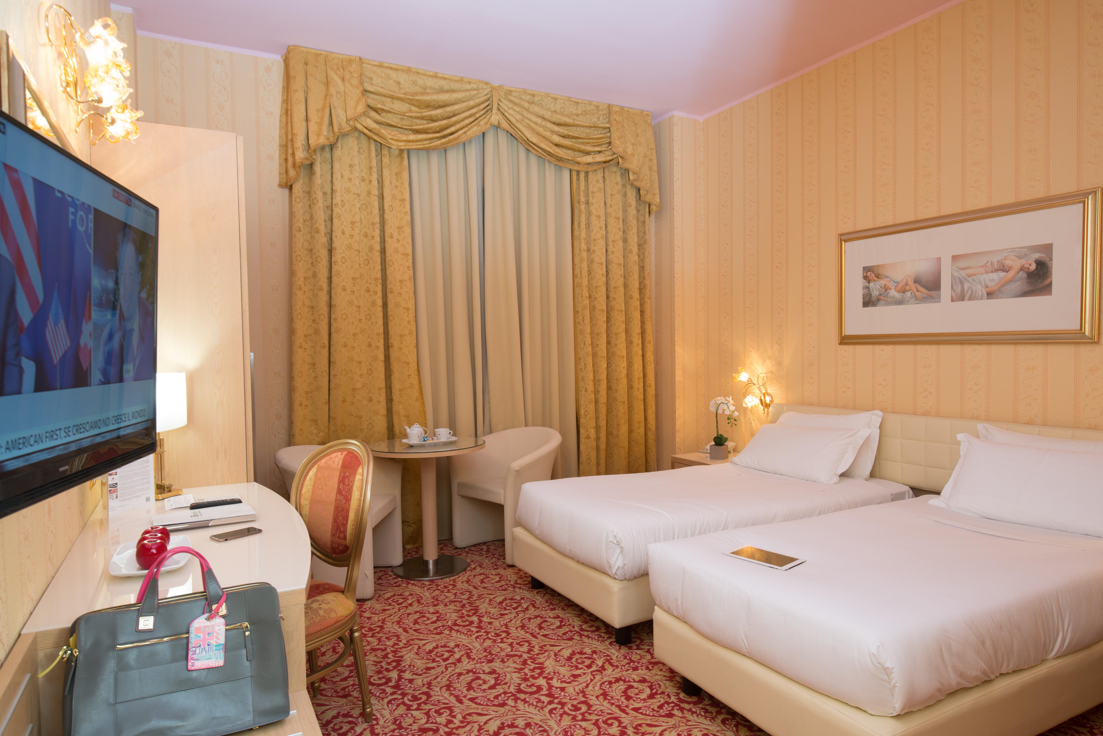As Hotel Sempione Fiera San Vittore Olona Kültér fotó